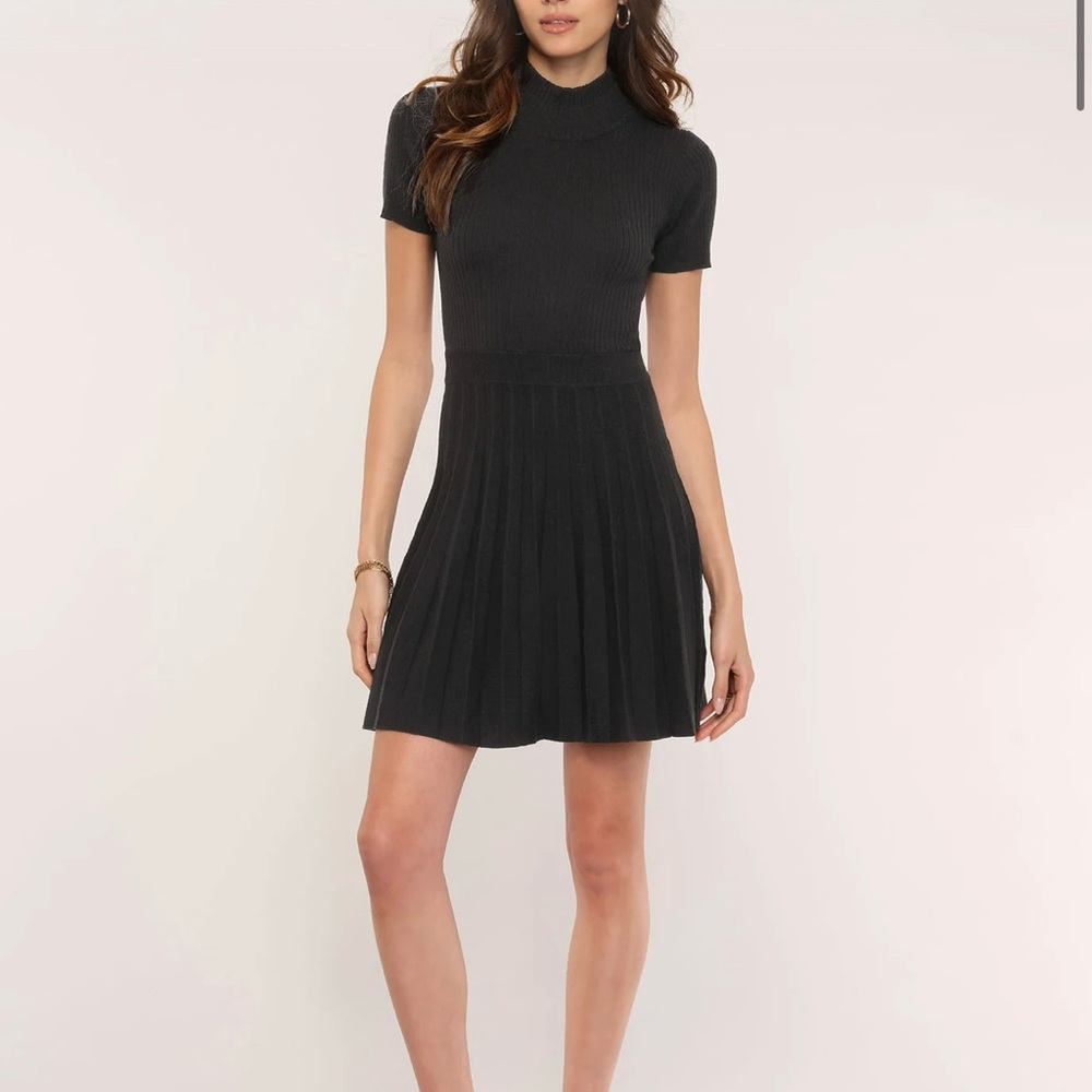 Heartloom Black Midi Dress